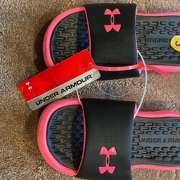 Cute girls Under Armour slides, size 3Y, brand new! - Picture 4 of 5